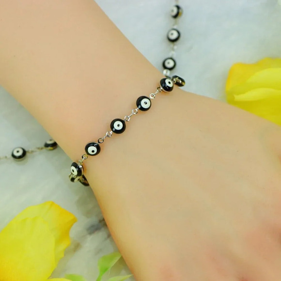 Minimalist Bracelet, Sleek & Modern Design, Women’s Fashion, YC110007-B - Picture 5 of 10